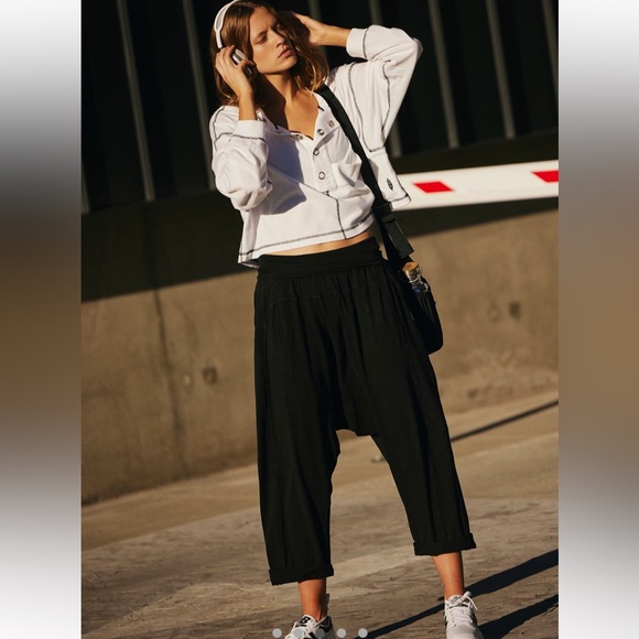 Free People Movement Hot Shot Harem Pants NWT Washed Black Size S - Picture 8 of 11